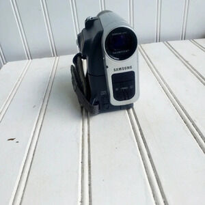 Samsung SC-D263 Hand Held Digital Cam Untested